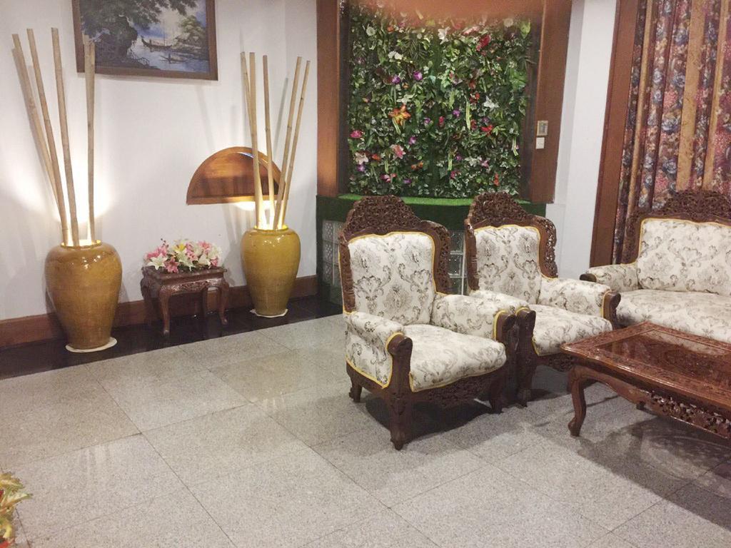 Excel Palace Hotel Rangun Kültér fotó